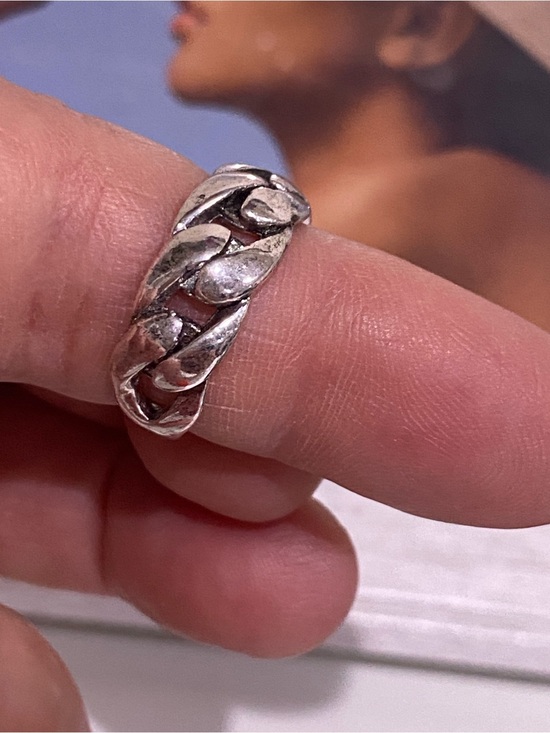 Jewelry - Classic Silver Chain-Link Ring - Silver